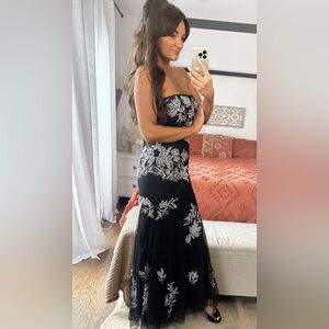 knee length dresses for ladies Women's Black Mesh Maxi Dress main image 1